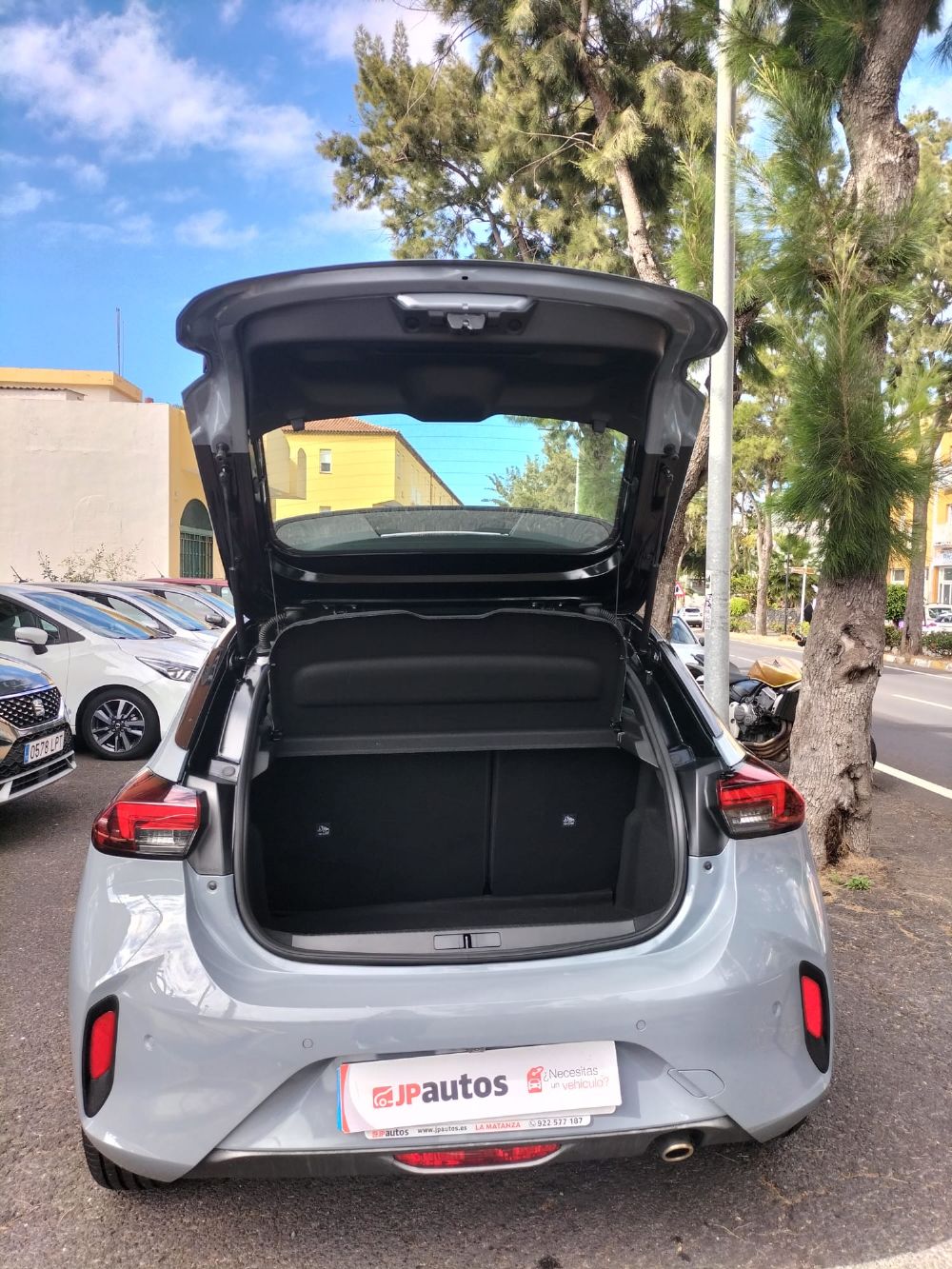 Opel Corsa. Vehículo de ocasión.