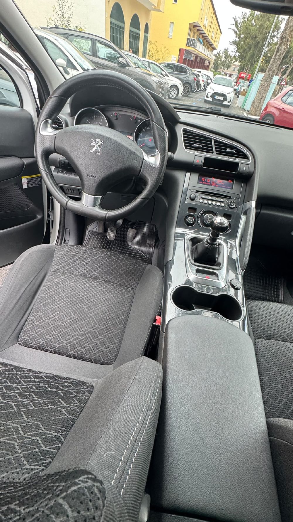 Peugeot 3008 Allure. Vehículo de ocasión.