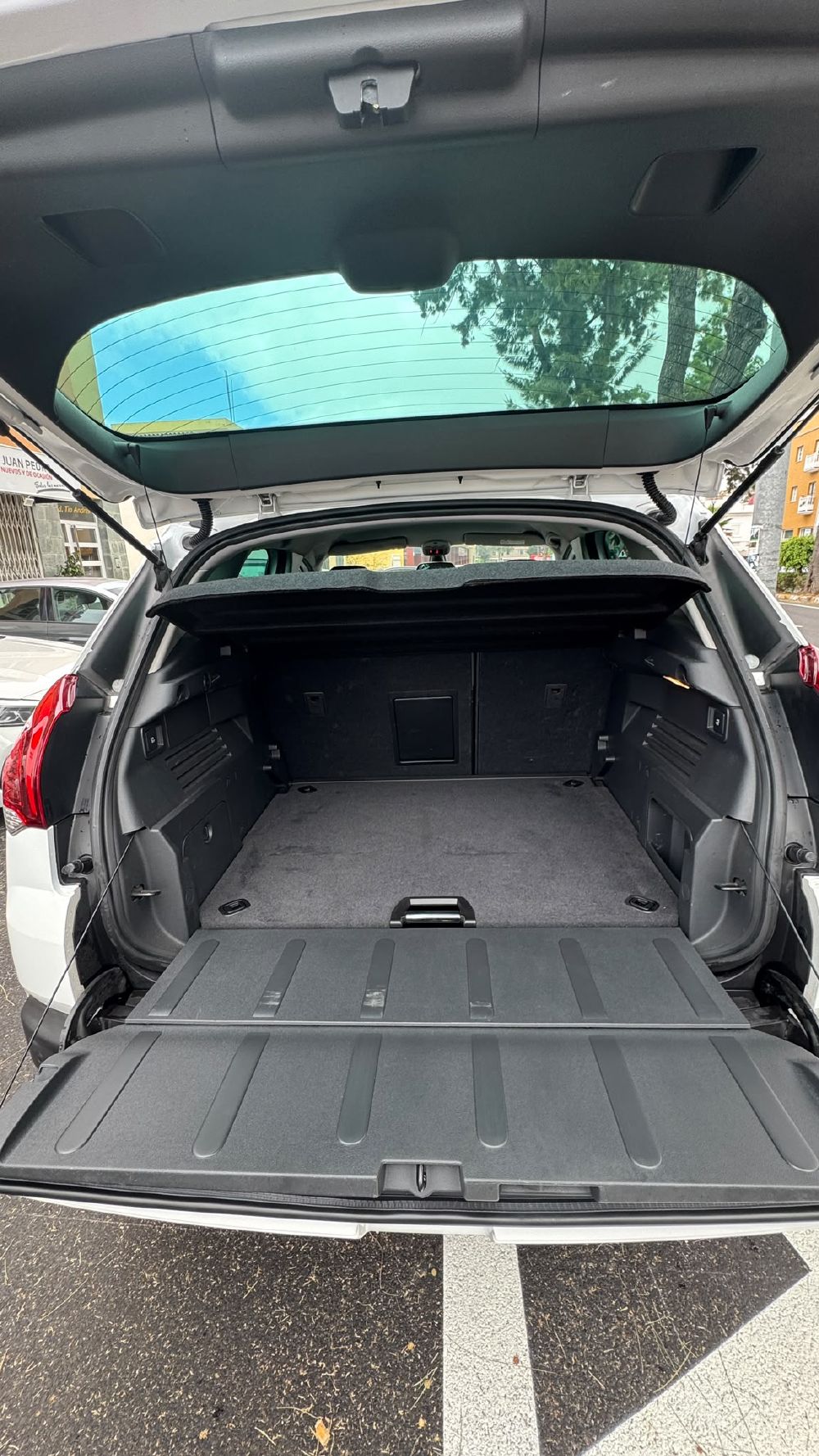 Peugeot 3008 Allure. Vehículo de ocasión.