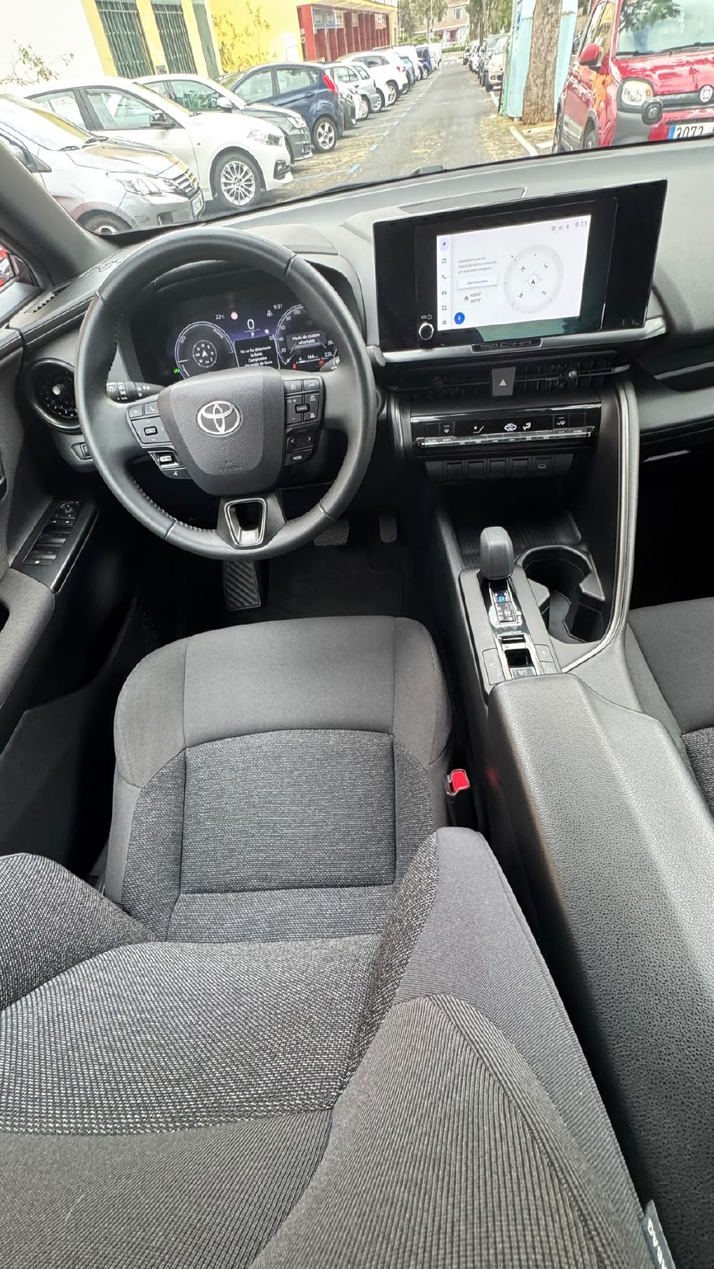 Toyota CH-R. Vehículo de ocasión.