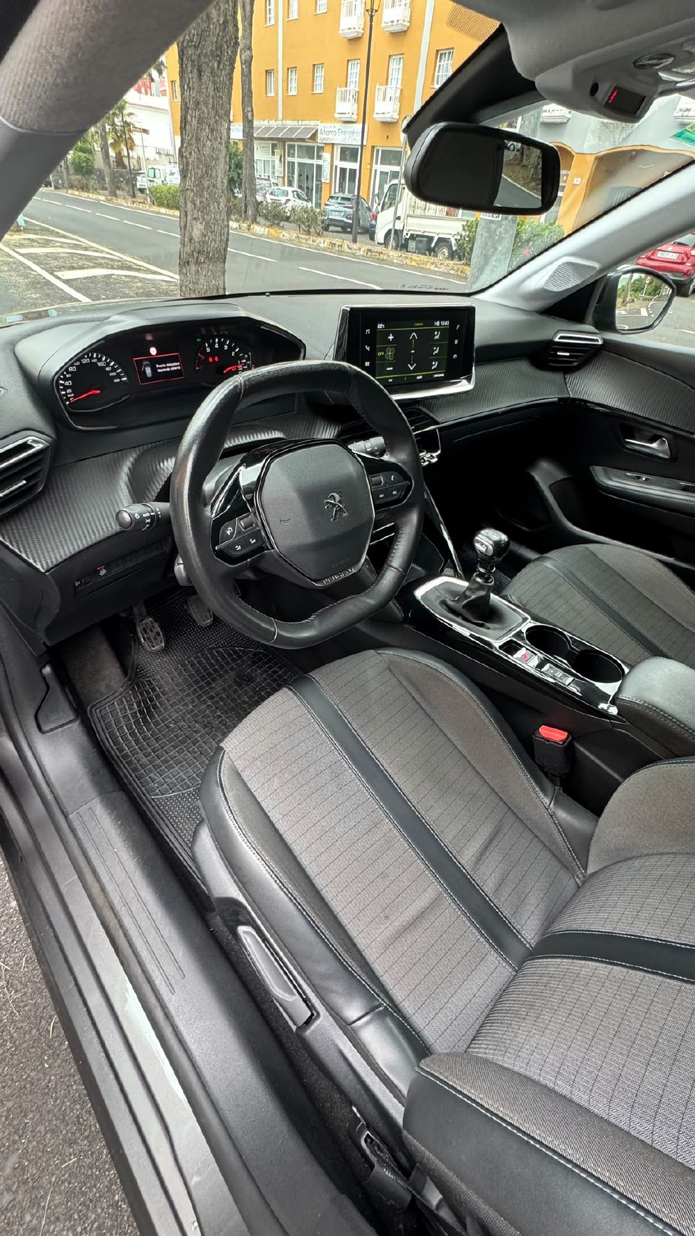 Peugeot 208. Vehículo de ocasión.