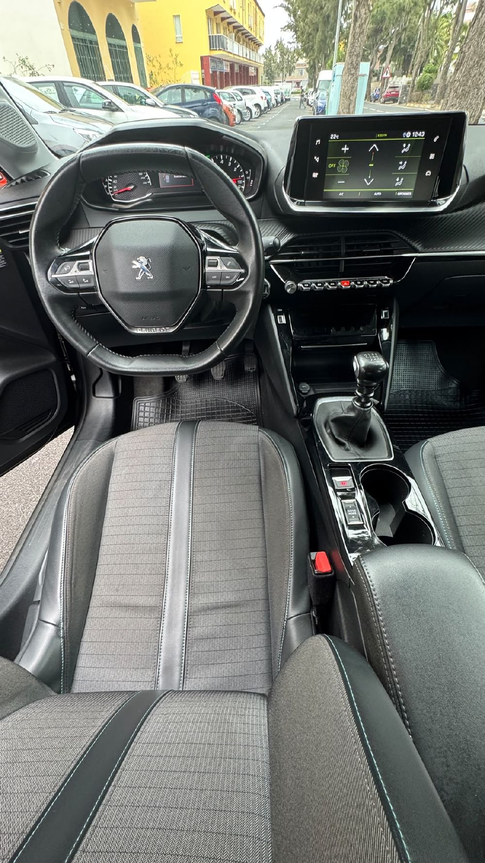 Peugeot 208. Vehículo de ocasión.